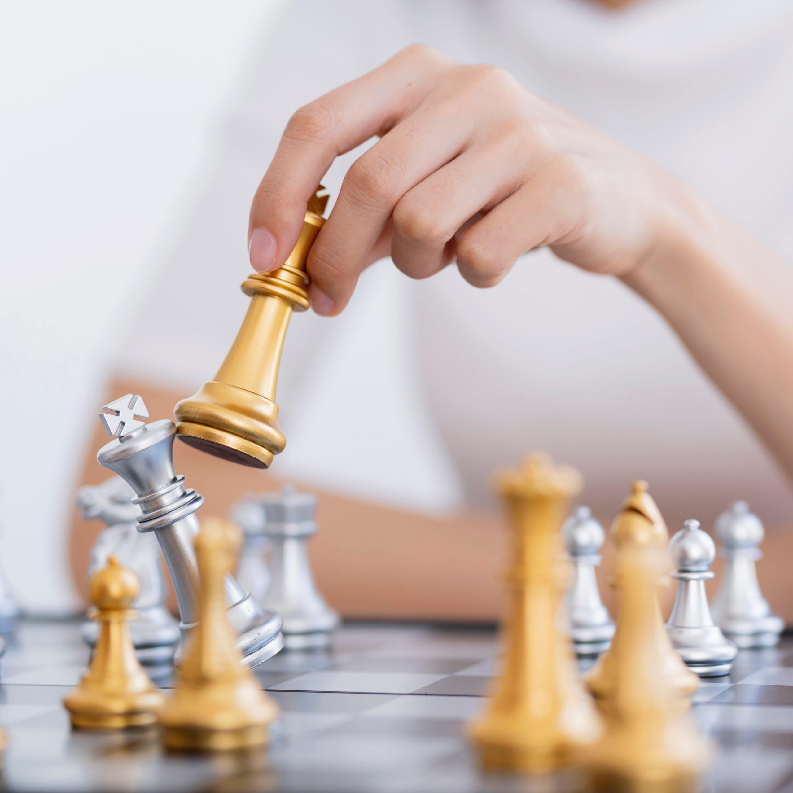 What are the 3 Special Moves in Chess? With Examples - HobSpace